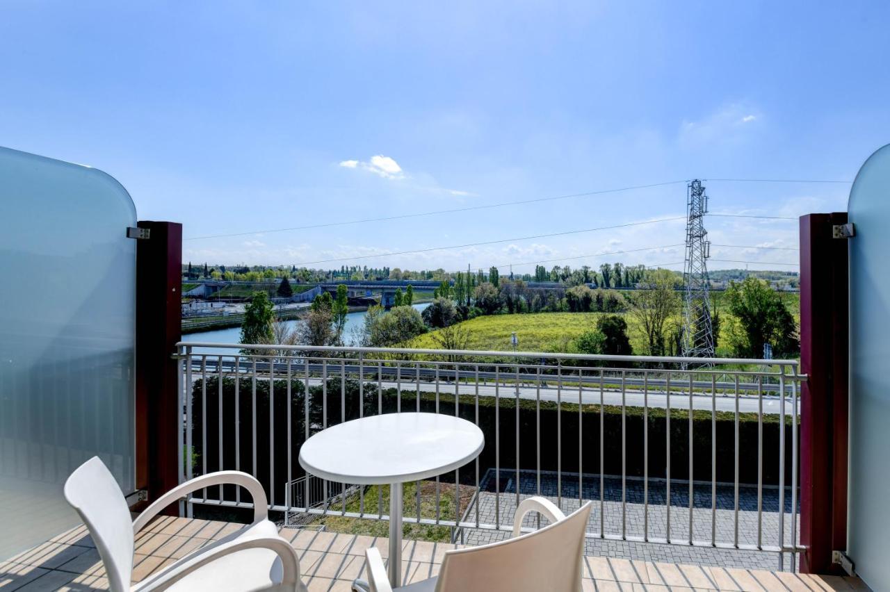 Hotel Rivus Peschiera del Garda Ngoại thất bức ảnh