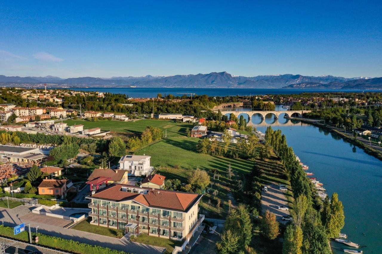 Hotel Rivus Peschiera del Garda Ngoại thất bức ảnh