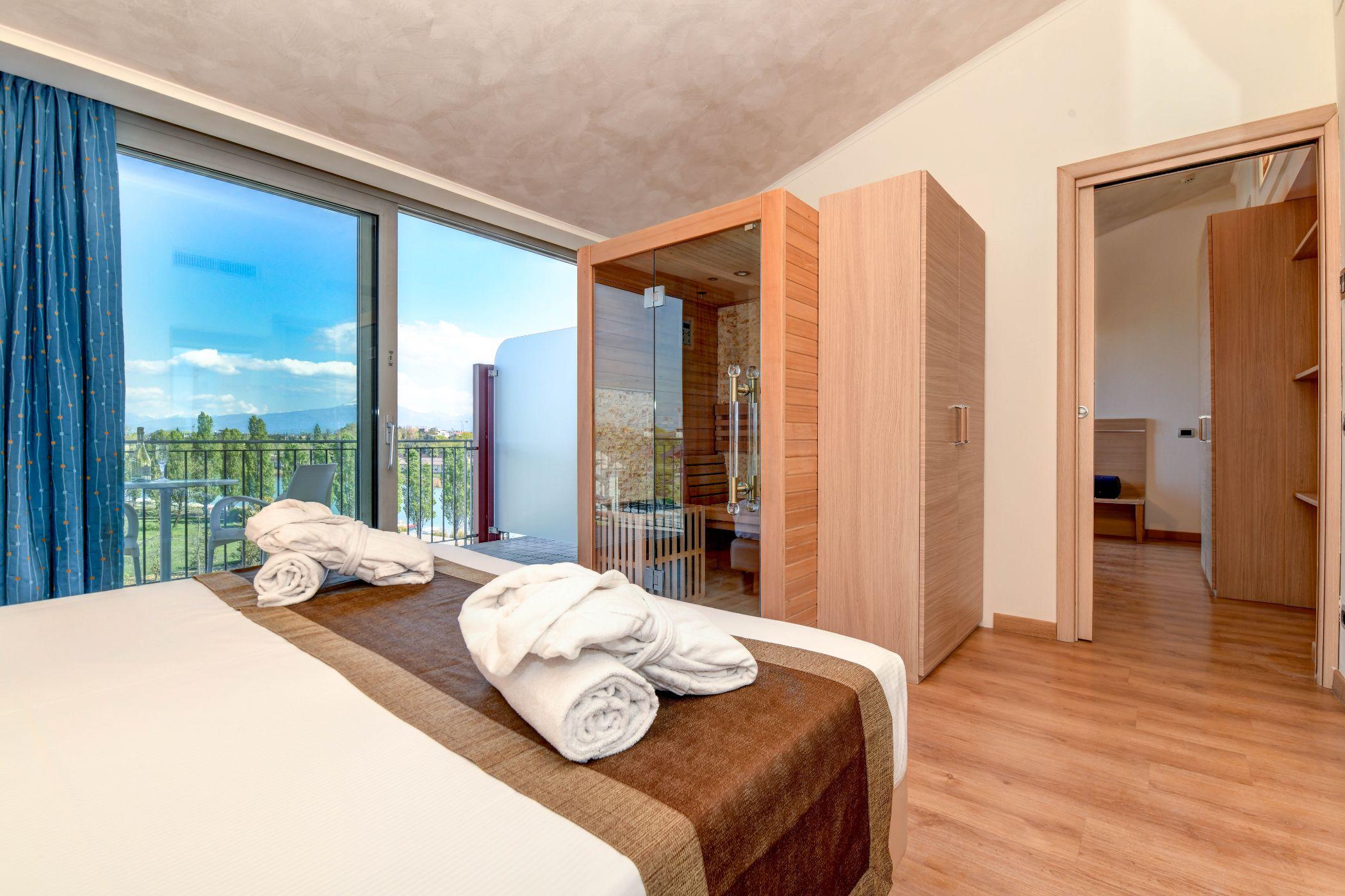 Hotel Rivus Peschiera del Garda Ngoại thất bức ảnh