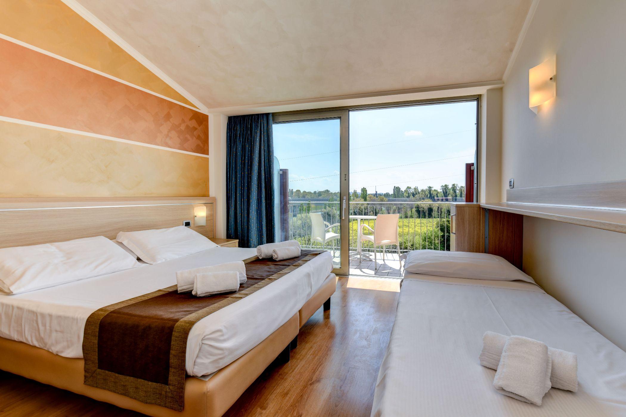 Hotel Rivus Peschiera del Garda Ngoại thất bức ảnh