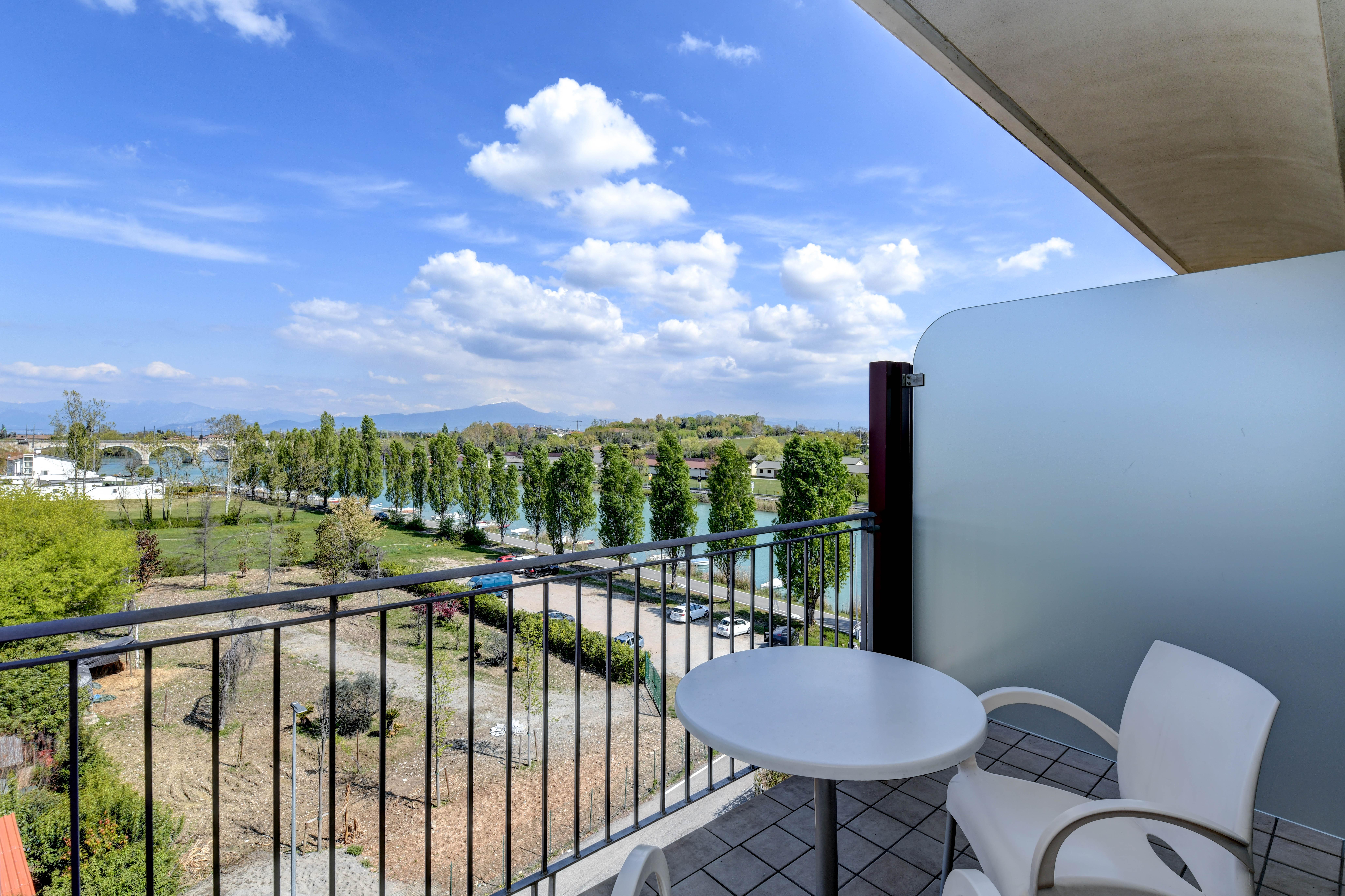 Hotel Rivus Peschiera del Garda Ngoại thất bức ảnh